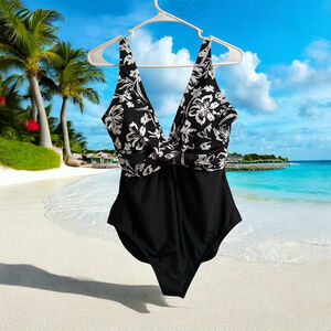 HEAT One-piece Swim Suit Womens Large Black With White Florals Flowers